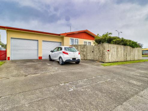 51 Trinity Crescent, Pirimai