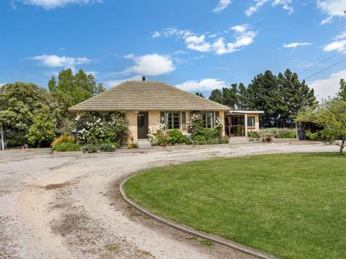 201 Oamaru-alma Road, Deborah
