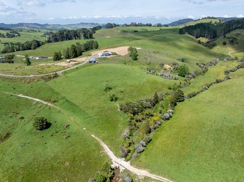 334B Komokoriki Hill Road, Kaipara Flats
