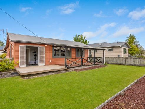 6 Holden Avenue, Holdens Bay