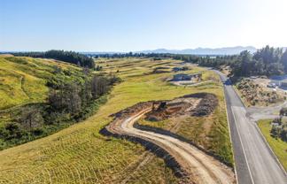 260 Bronte Road West, Mahana
