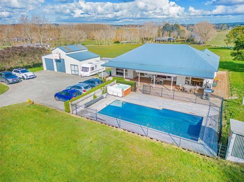 327 Postman Road, Dairy Flat
