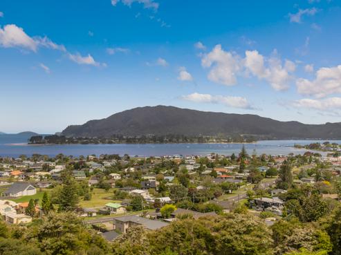 8 Mason Rise, Tairua