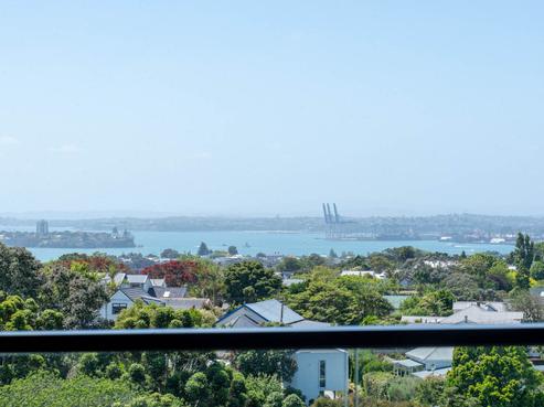 305/19 Rawene Road, Birkenhead