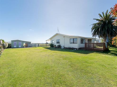 244 Pukehina Parade, Pukehina
