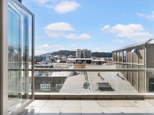 253/21 Left Bank, Te Aro