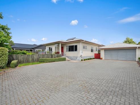 14 Sumner Street, Glenholme