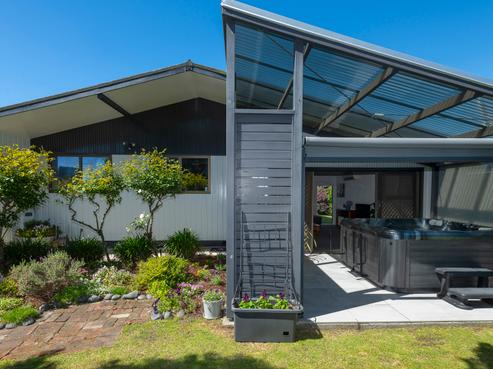 12 Clifton Place, Riverdale