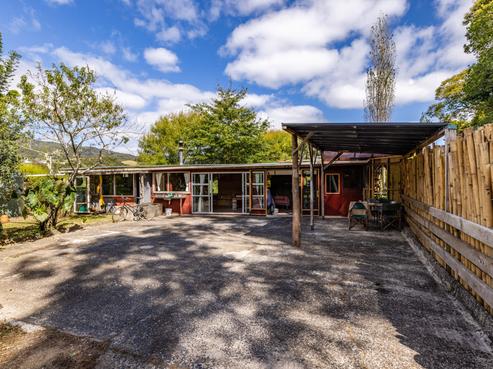 11 Dip Road, Kaeo