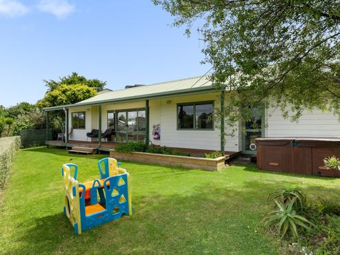 56 Sutherland Road, Brookfield
