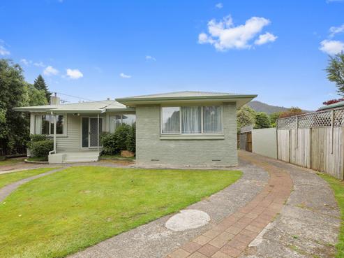 361 Sunset Road, Sunnybrook