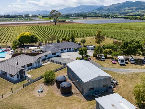 38 Clover Road West, Hope