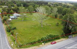 DAIRY FLAT HIGHWAY CORNER SITE YARD SPACE
