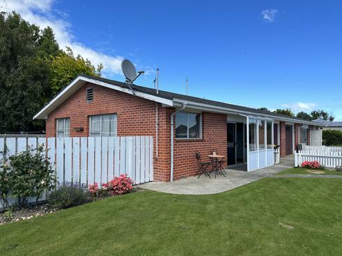 11 Hamilton Street, Strathern