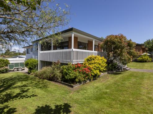 37 Domain Road, Waipawa