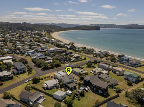 10 Oyster Drive, Cooks Beach