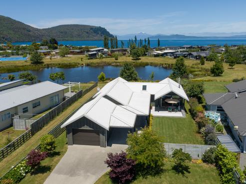 9 Pukeko Way, Kinloch