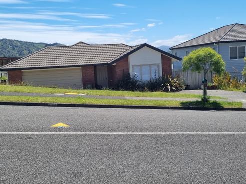35 King Charles Drive, Kingsley Heights
