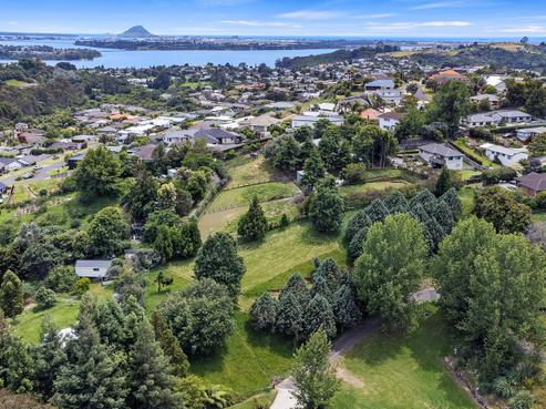 8 Flight Valley Way, Welcome Bay