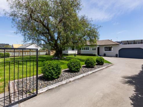 36 Wharerangi Road, Tamatea