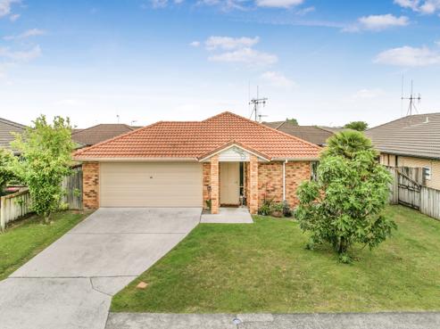 39 Parkside Drive, Huntington