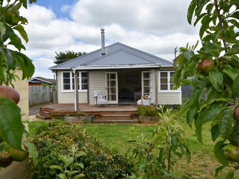 2 Kent Street, Carterton