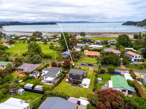 22 Nikau Road, Oneroa