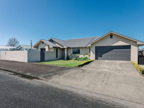 35 Mcphee Street, Dannevirke
