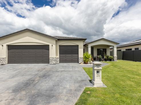 25 Pacific Avenue, Poraiti