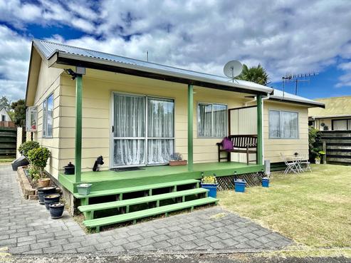 8A Anna Place, Hilltop