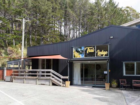 3 Oakura Road, Oakura Coast
