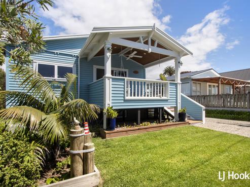 53 Beach Road, Waihi Beach