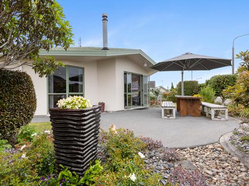 36 Tiverton Crescent, Whalers Gate