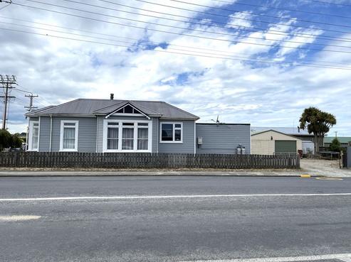64 James Street, Balclutha