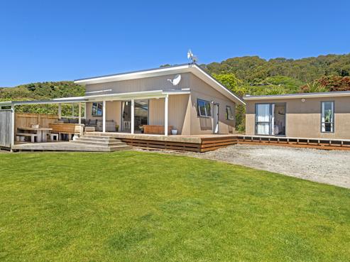 10 Puka Place, Mahia