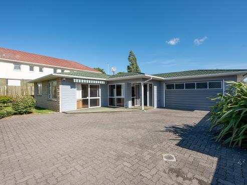 6A Robertson Street, Glenholme