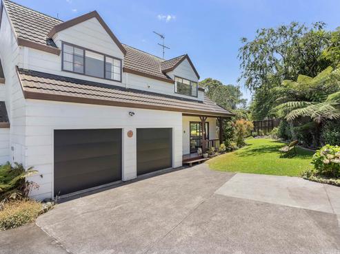 2/11 Landsberg Way, Windsor Park