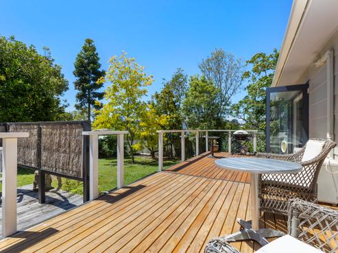 13 Miami Avenue, Surfdale