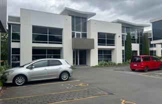 Smart Contemporary Office Space in Harewood