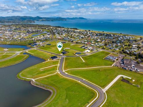 12 Motutere Drive, Matarangi