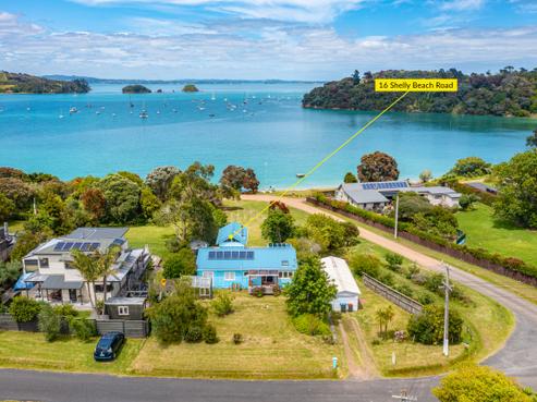 16 Shelly Beach Road, Surfdale