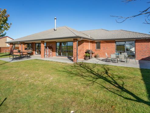 142 Horndon Street, Darfield
