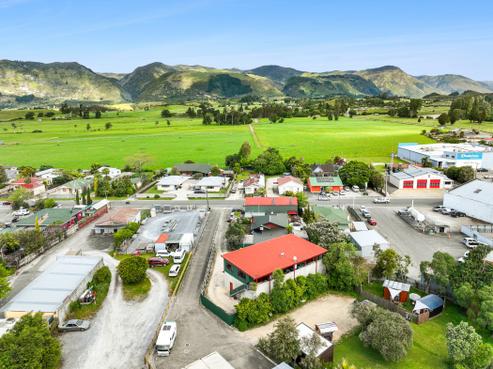 19 Motupipi Street, Takaka