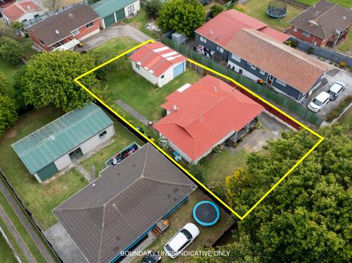 77 Flat Bush Road, Clover Park