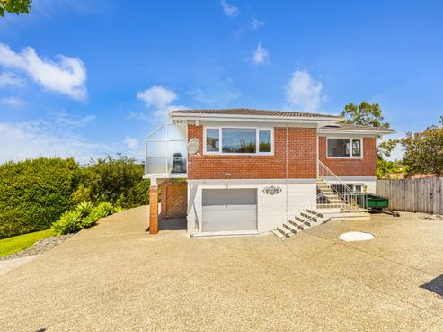 222 Glenvar Road, Torbay