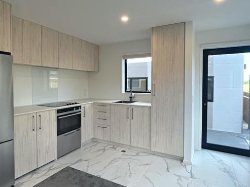 4/137 Tirimoana Road, Te Atatu South