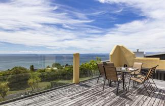 18 Turangitukua Terrace, Whareroa