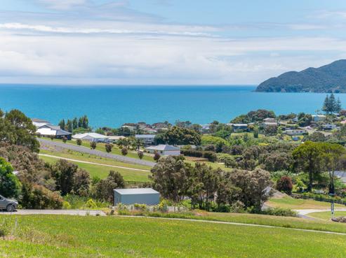 6 Frazer Place, Coopers Beach