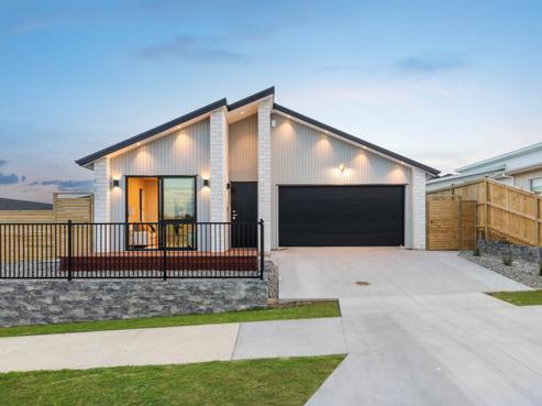 15 Kauri Gum Rise, Swanson