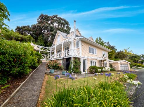 6 Little Queen Street, Russell